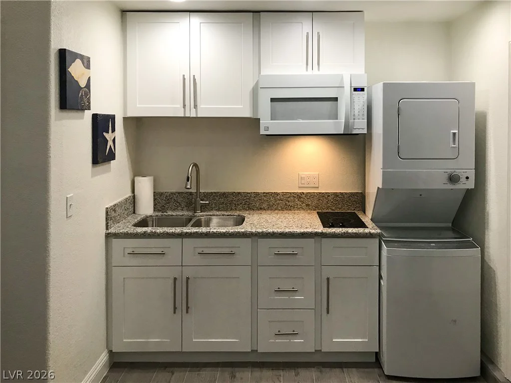 2635 El Camino, Las Vegas, NV 89146