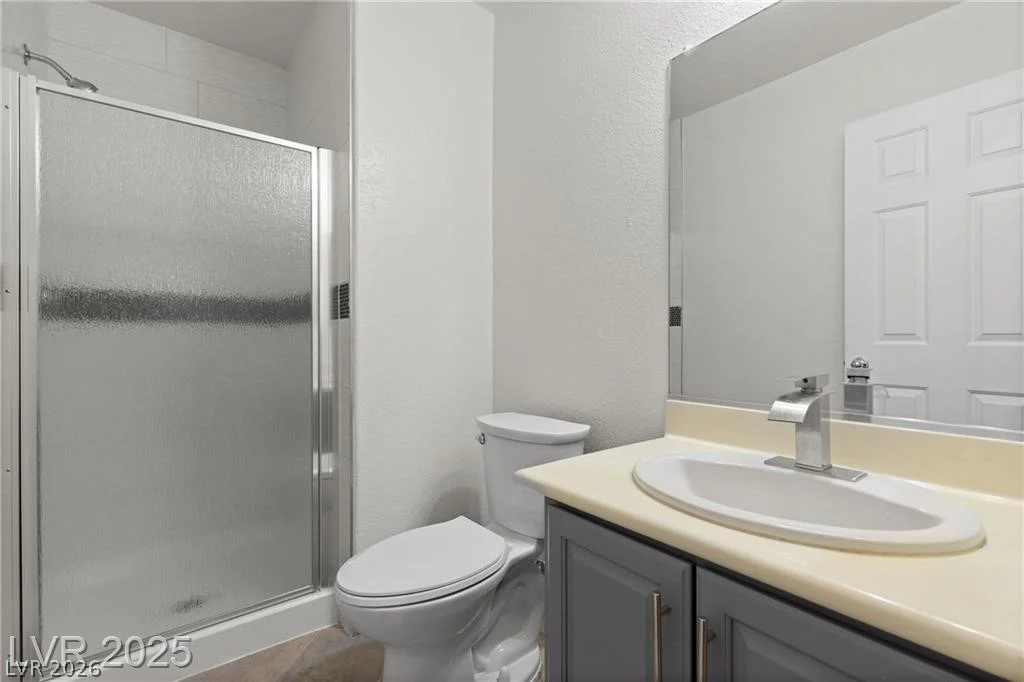 9361 Gilmore, Las Vegas, NV 89129
