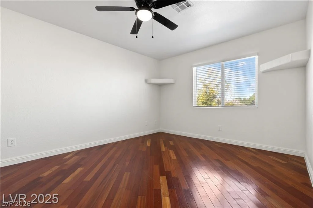 9361 Gilmore, Las Vegas, NV 89129