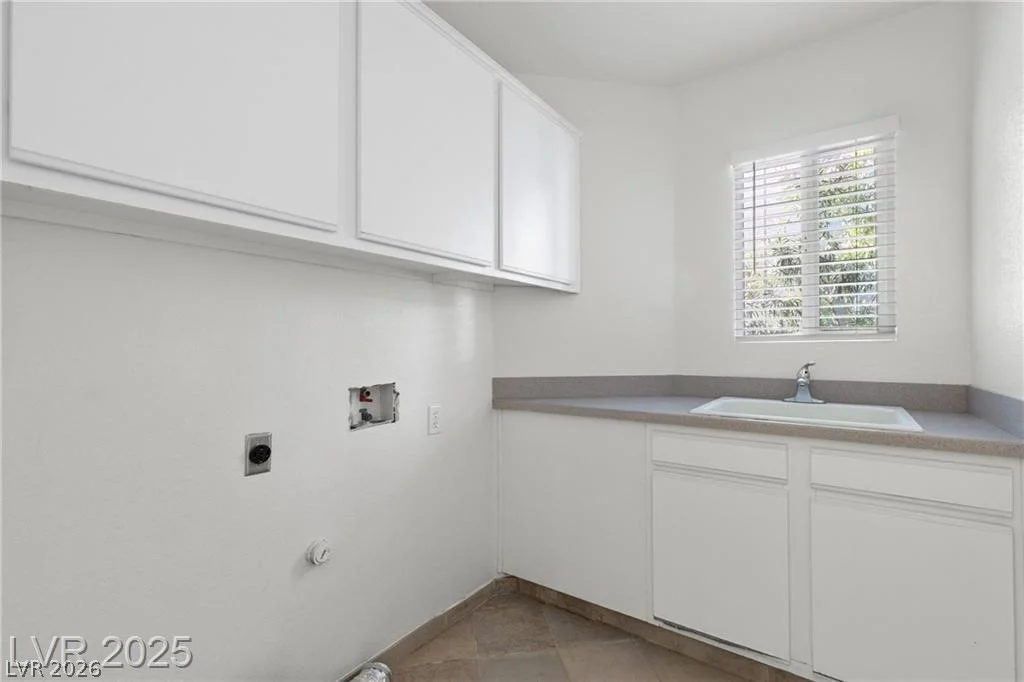 9361 Gilmore, Las Vegas, NV 89129