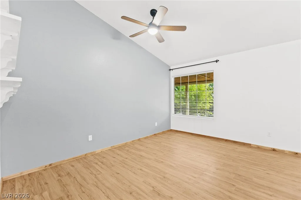 7749 Kasmere Falls, Las Vegas, NV 89149