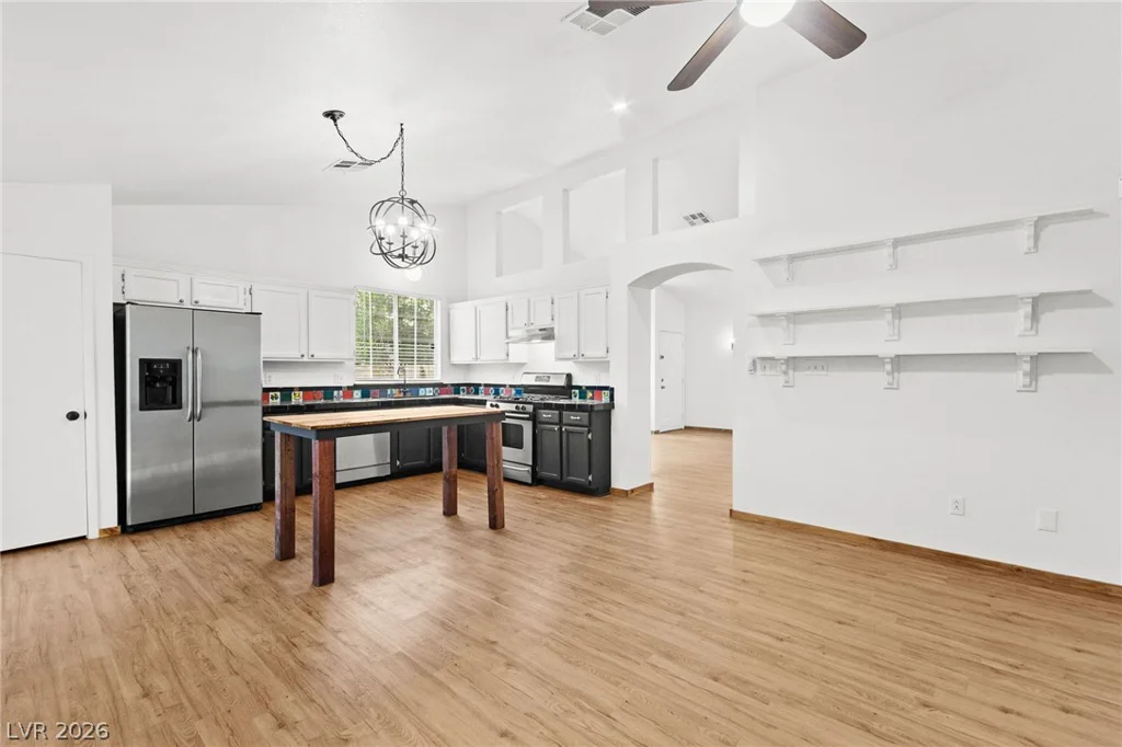 7749 Kasmere Falls, Las Vegas, NV 89149