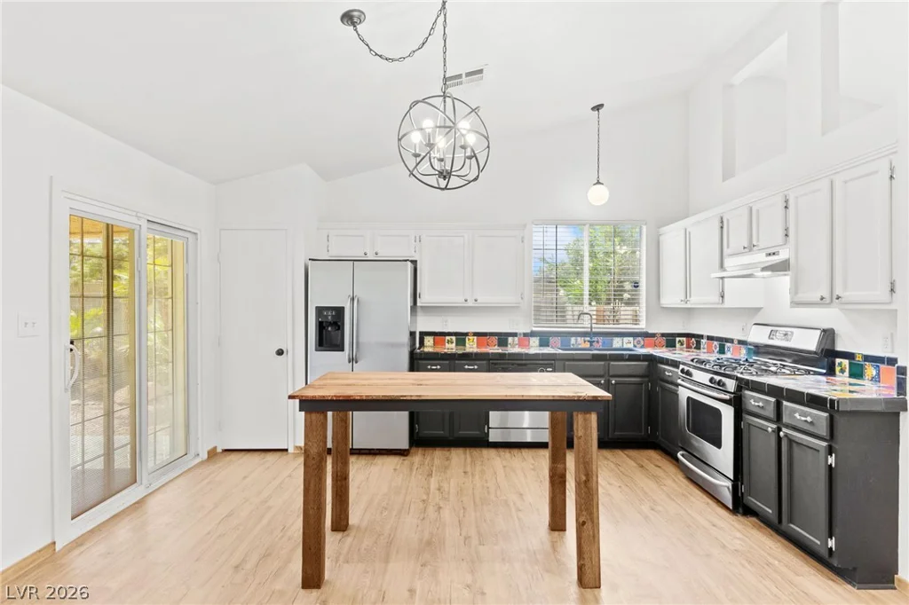7749 Kasmere Falls, Las Vegas, NV 89149