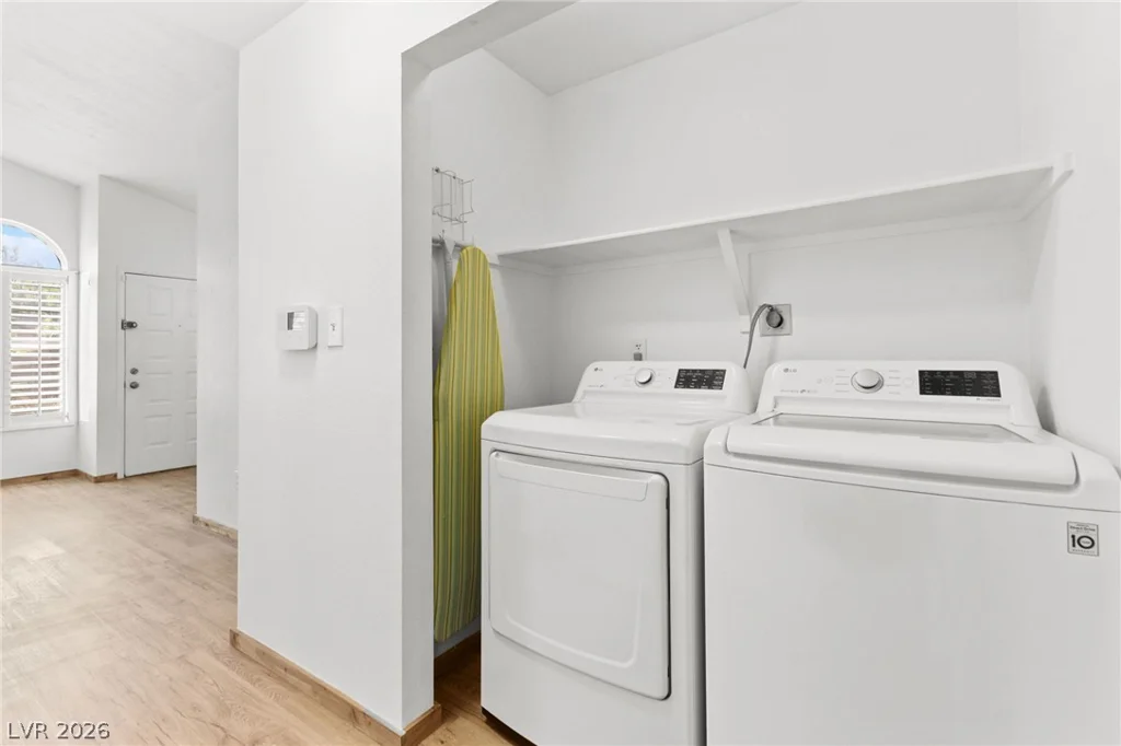 7749 Kasmere Falls, Las Vegas, NV 89149