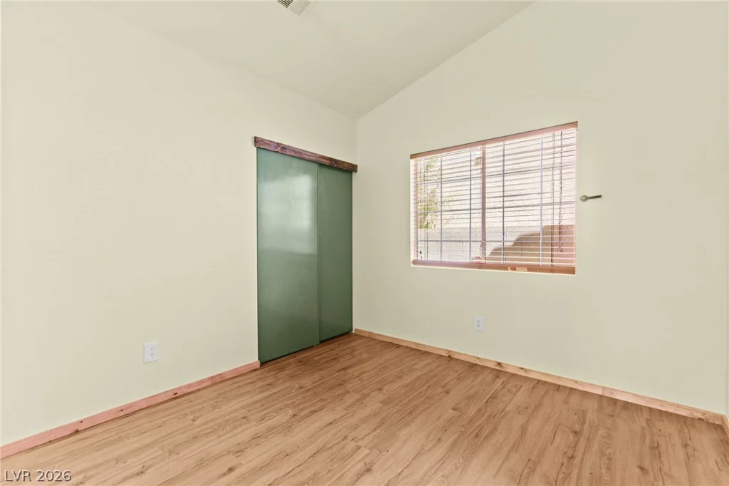 7749 Kasmere Falls, Las Vegas, NV 89149
