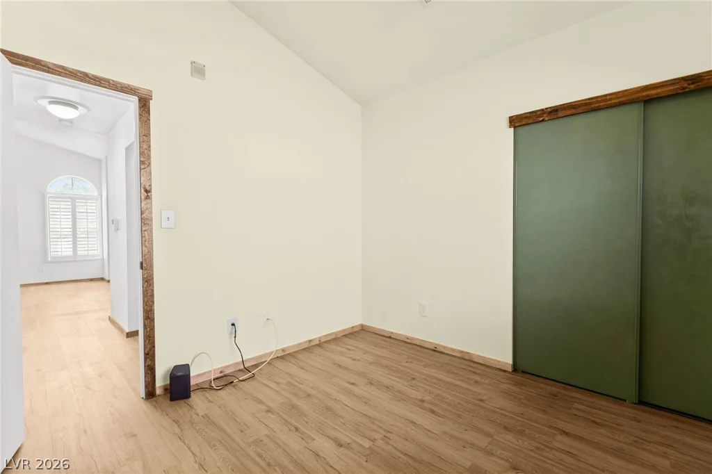 7749 Kasmere Falls, Las Vegas, NV 89149