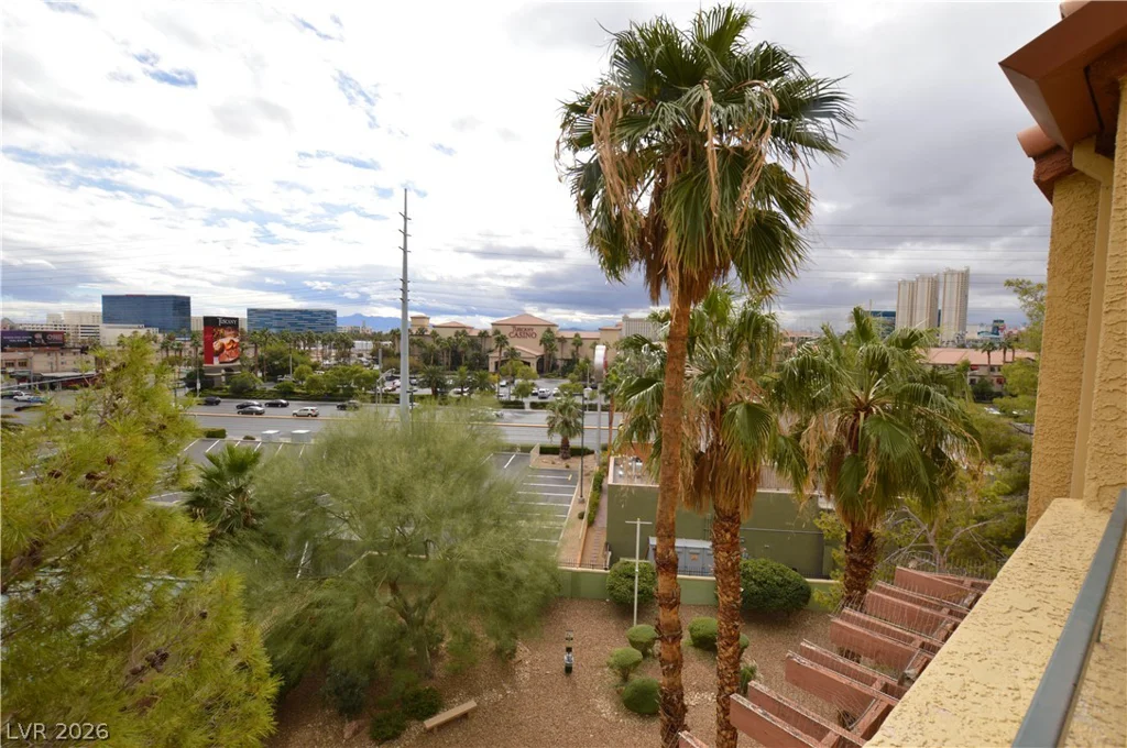 270 Flamingo, Las Vegas, NV 89169