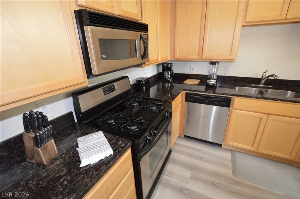 270 Flamingo, Las Vegas, NV 89169