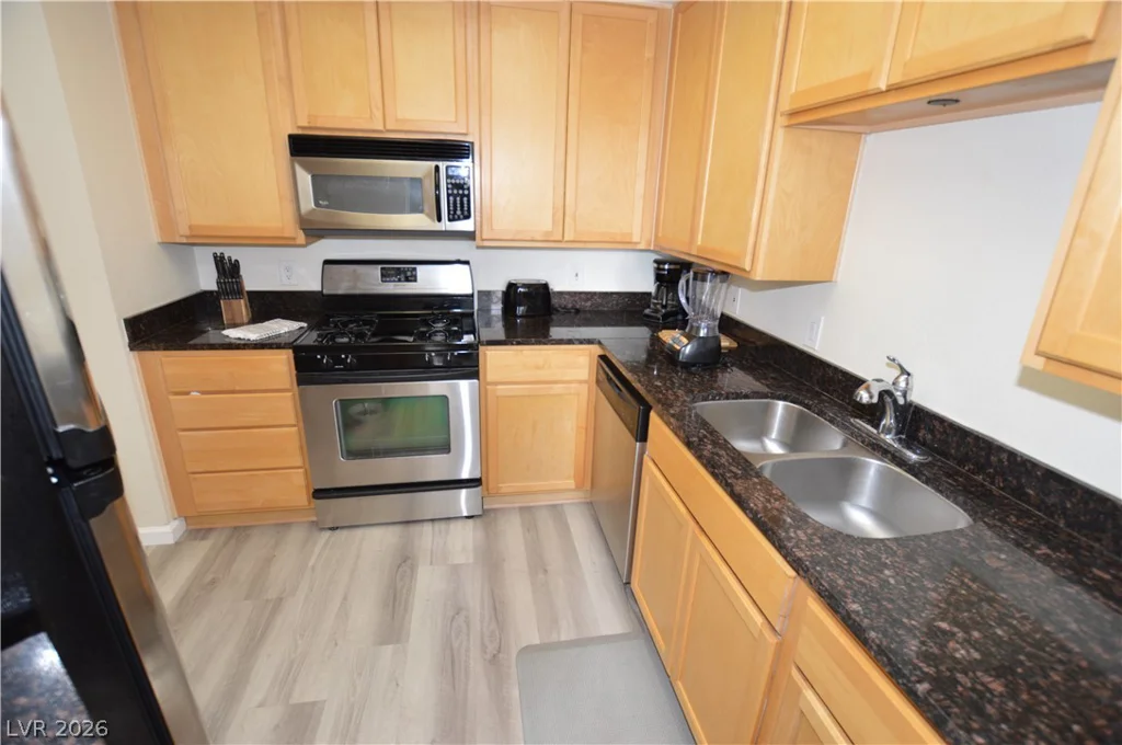270 Flamingo, Las Vegas, NV 89169