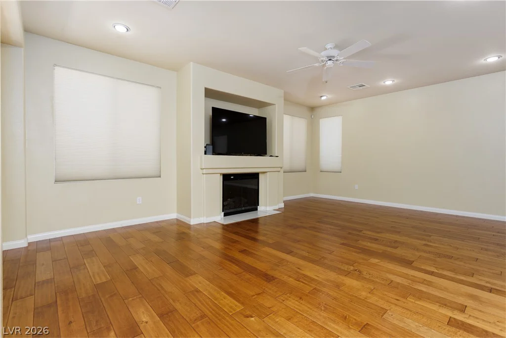 8467 BISMARK SAPPHIRE, Las Vegas, NV 89139