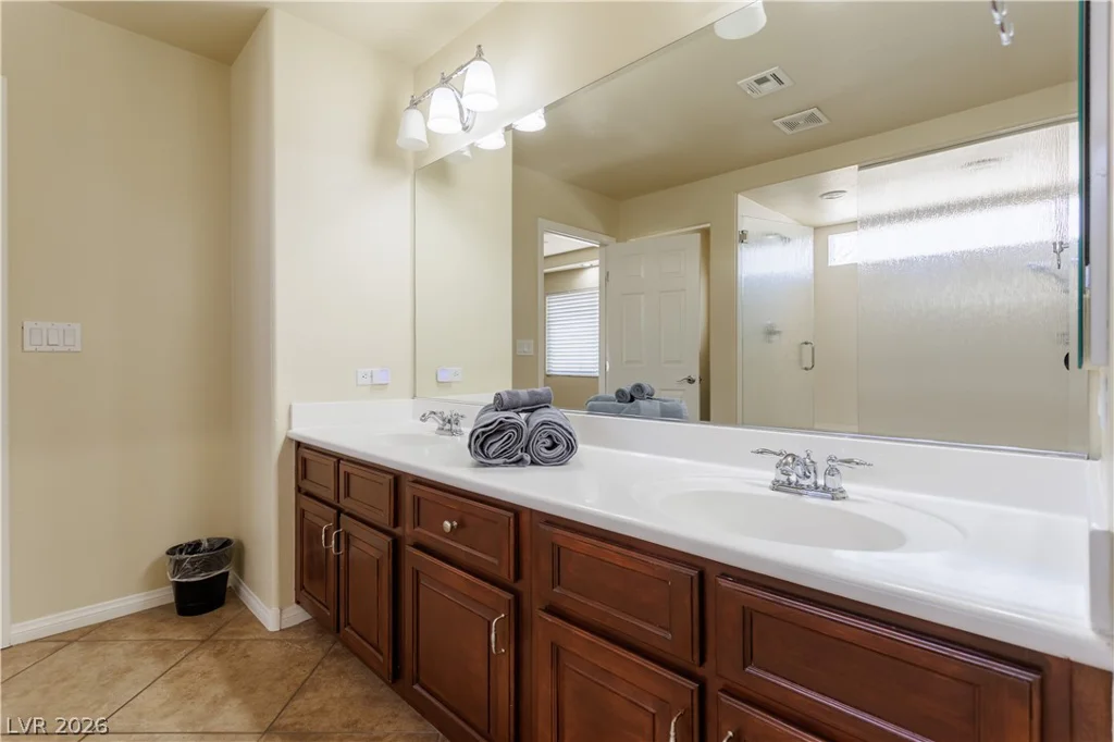 8467 BISMARK SAPPHIRE, Las Vegas, NV 89139