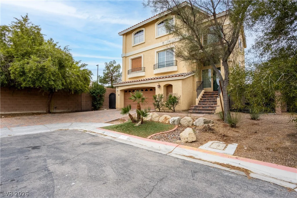 8467 BISMARK SAPPHIRE, Las Vegas, NV 89139