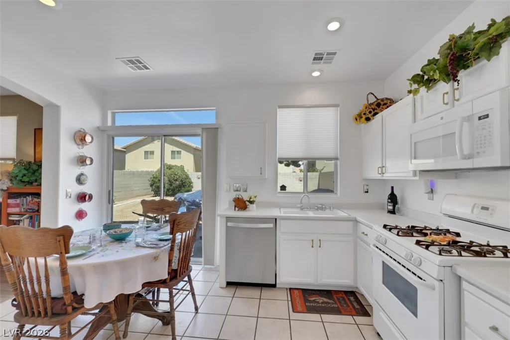 998 Dancing Vines, Las Vegas, NV 89183