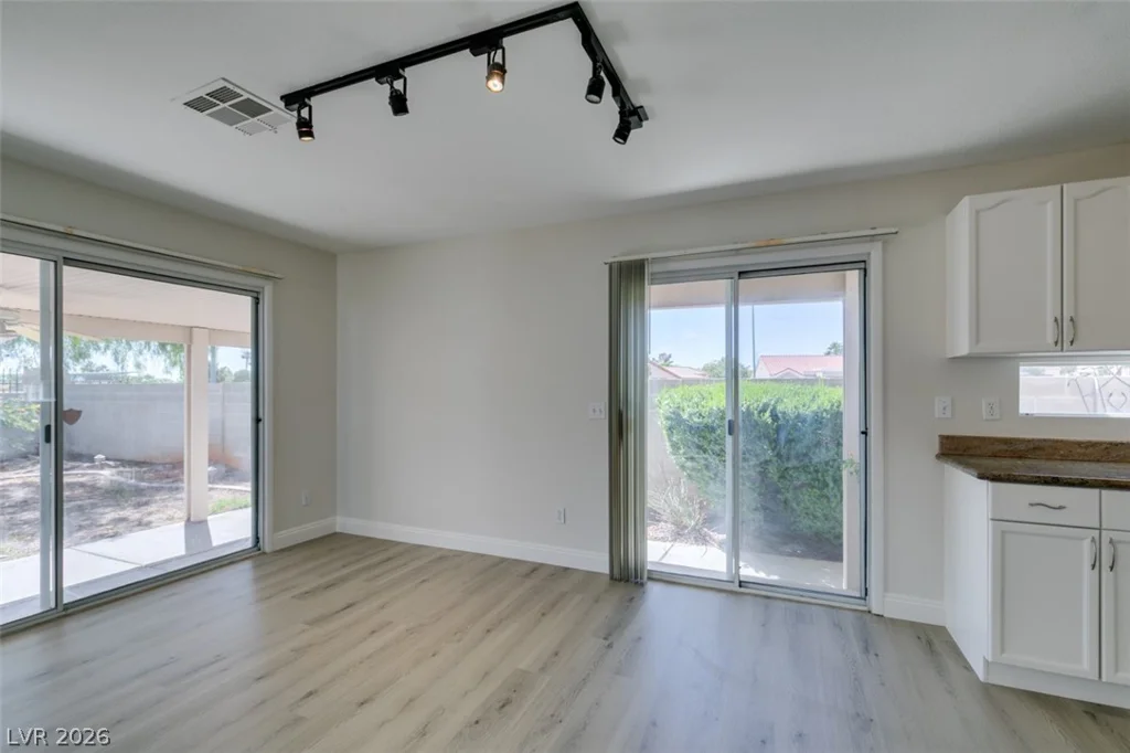 8703 Sandringham, Las Vegas, NV 89129