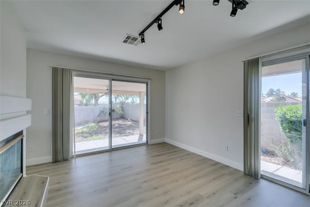 8703 Sandringham, Las Vegas, NV 89129
