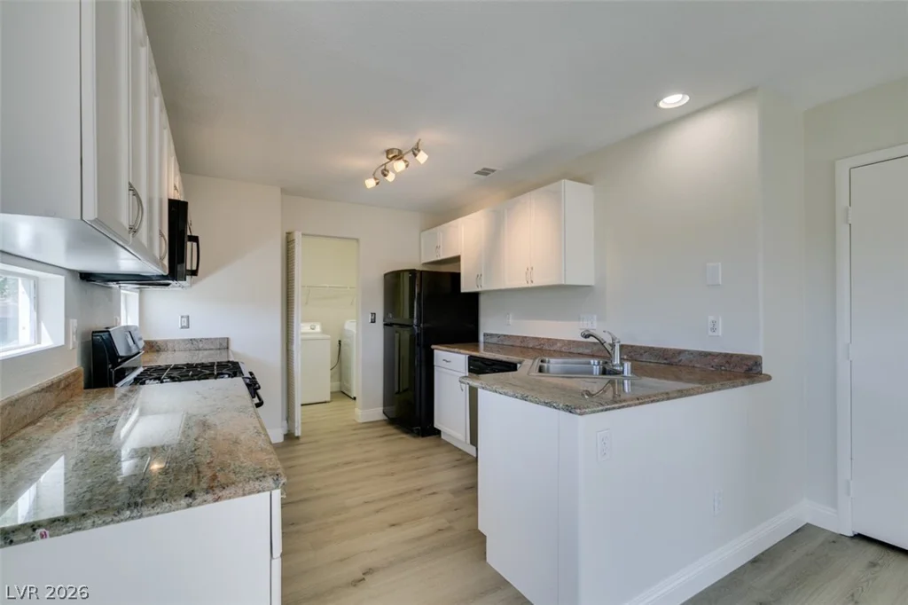 8703 Sandringham, Las Vegas, NV 89129