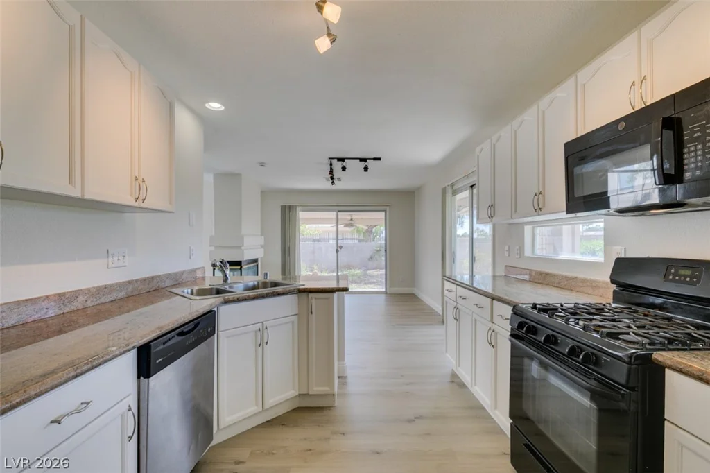8703 Sandringham, Las Vegas, NV 89129