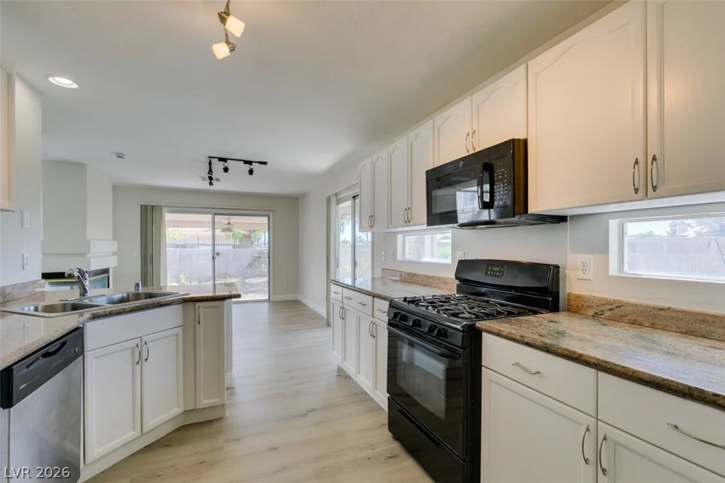 8703 Sandringham, Las Vegas, NV 89129