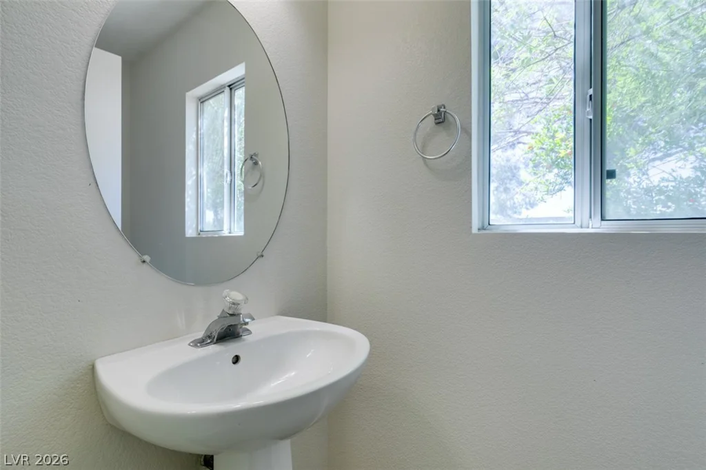 8703 Sandringham, Las Vegas, NV 89129