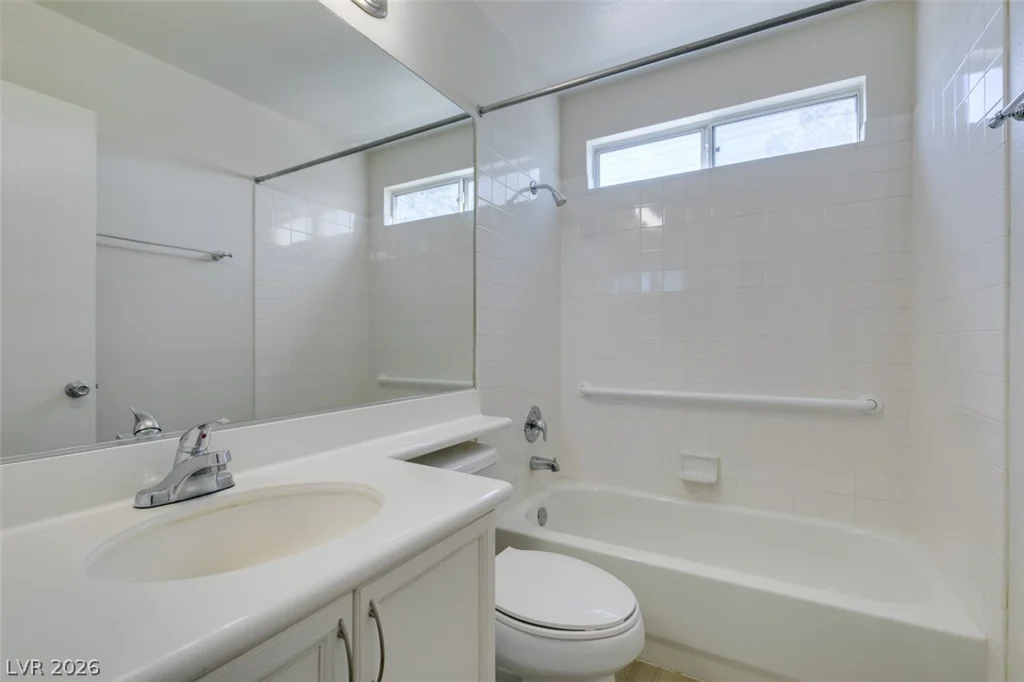 8703 Sandringham, Las Vegas, NV 89129