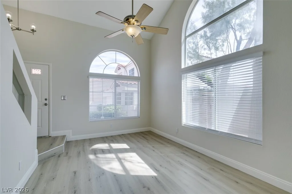 8703 Sandringham, Las Vegas, NV 89129