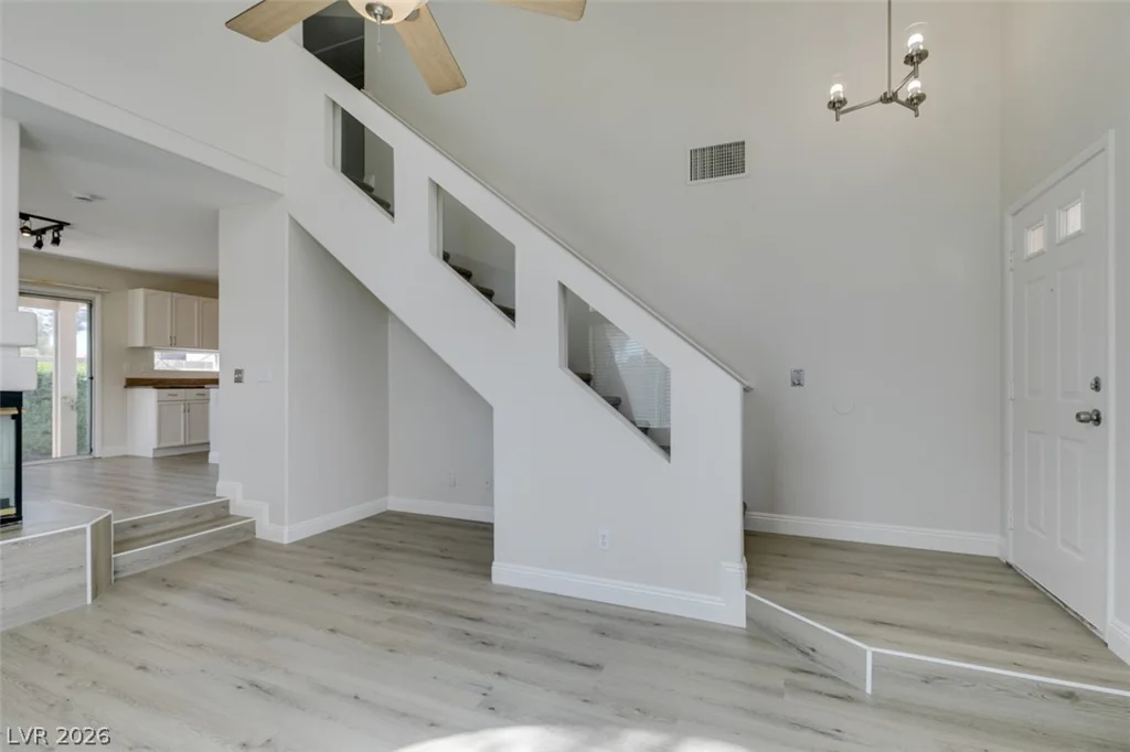 8703 Sandringham, Las Vegas, NV 89129