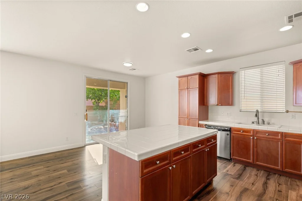 6247 Sugartree, Las Vegas, NV 89141