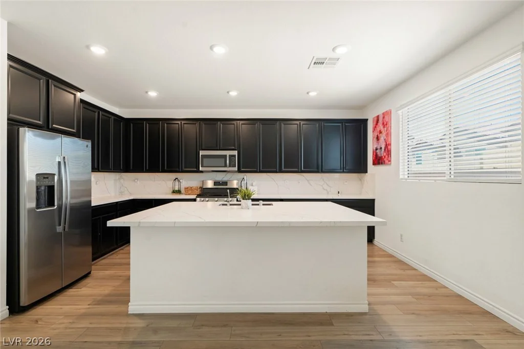 6844 Bayou Hollow, Las Vegas, NV 89156