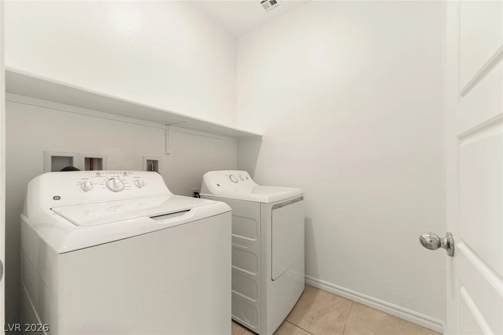 6844 Bayou Hollow, Las Vegas, NV 89156