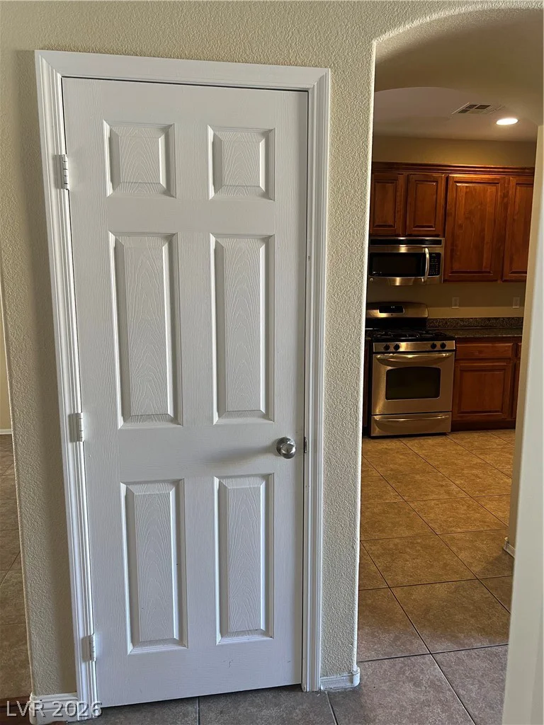 6721 Carlisle Grove, Las Vegas, NV 89139