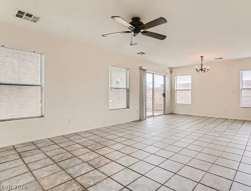 11940 White Lilly, Las Vegas, NV 89183