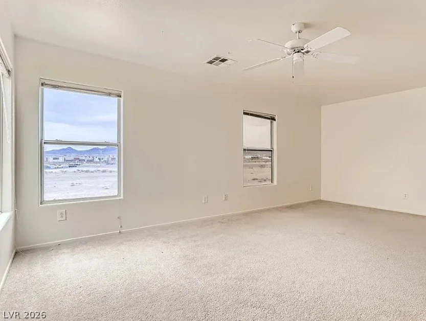 11940 White Lilly, Las Vegas, NV 89183
