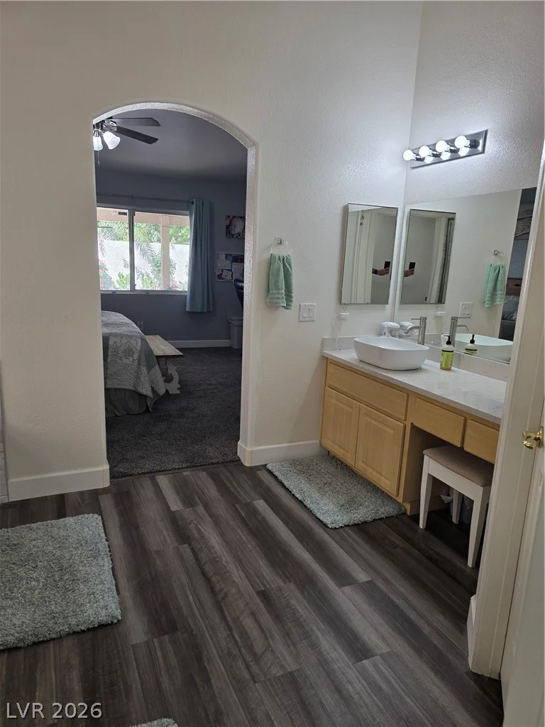 6036 Cocktail, Las Vegas, NV 89130