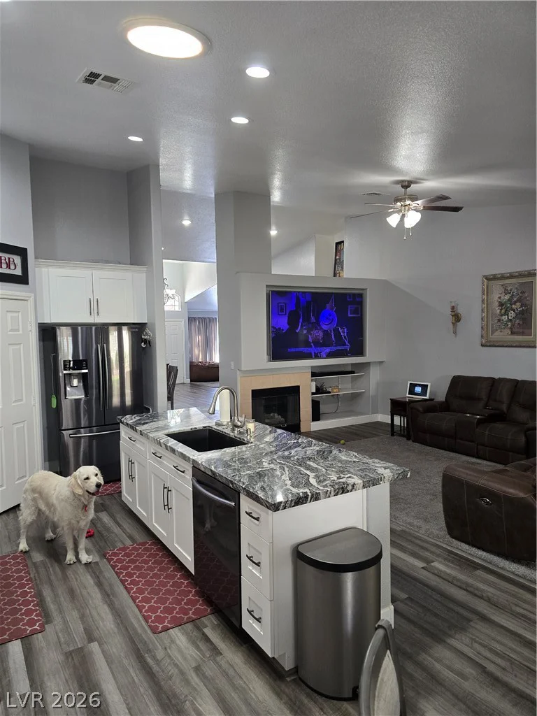 6036 Cocktail, Las Vegas, NV 89130
