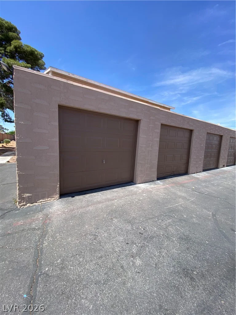 5245 Golden, Las Vegas, NV 89119