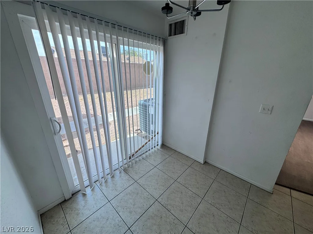 5245 Golden, Las Vegas, NV 89119