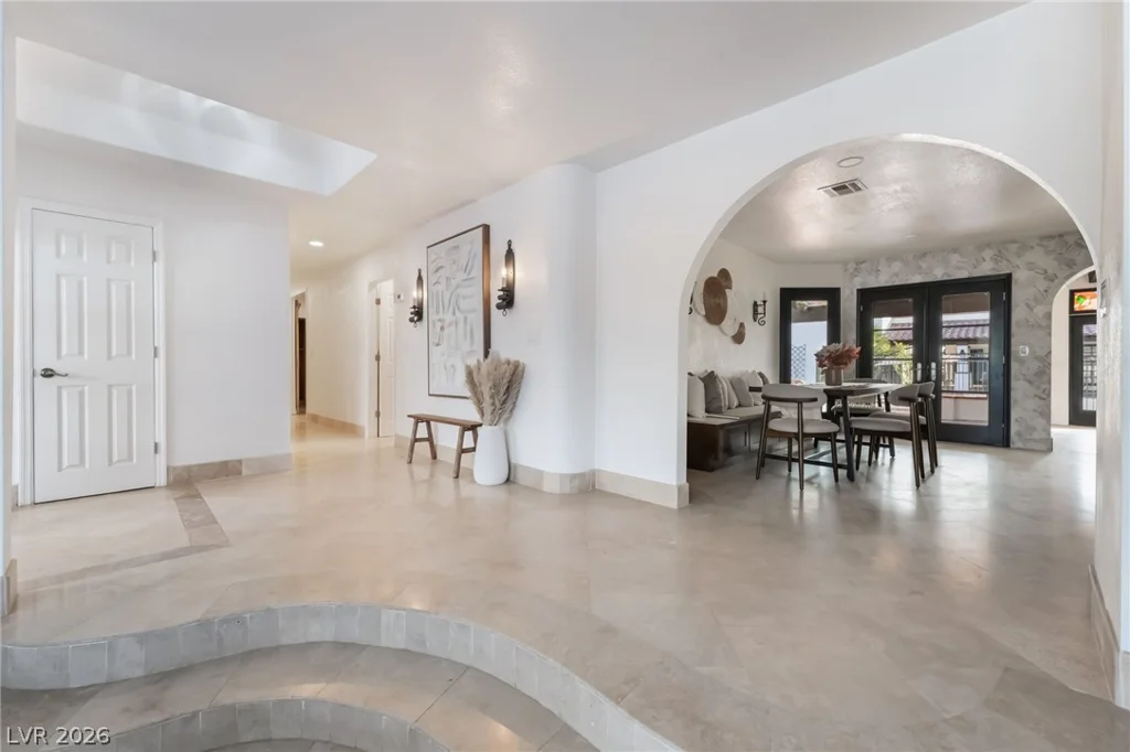 6465 Edna, Las Vegas, NV 89146