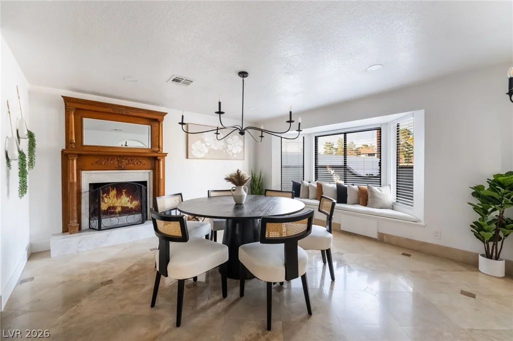 6465 Edna, Las Vegas, NV 89146