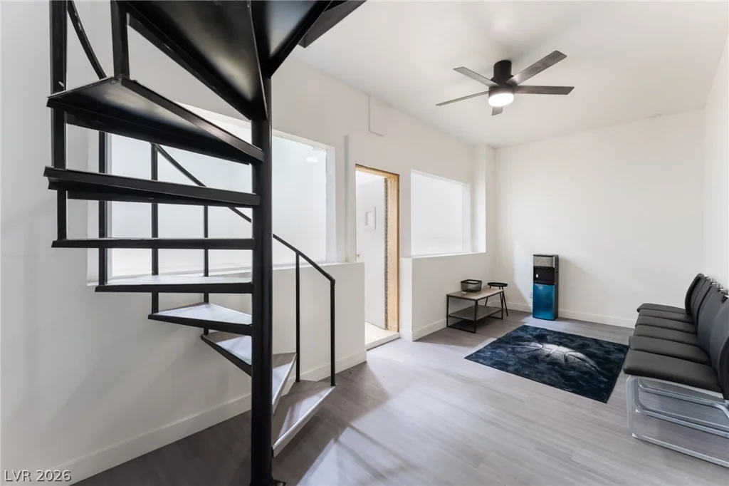 6465 Edna, Las Vegas, NV 89146