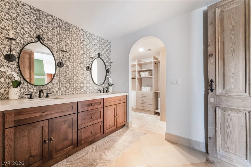 6465 Edna, Las Vegas, NV 89146