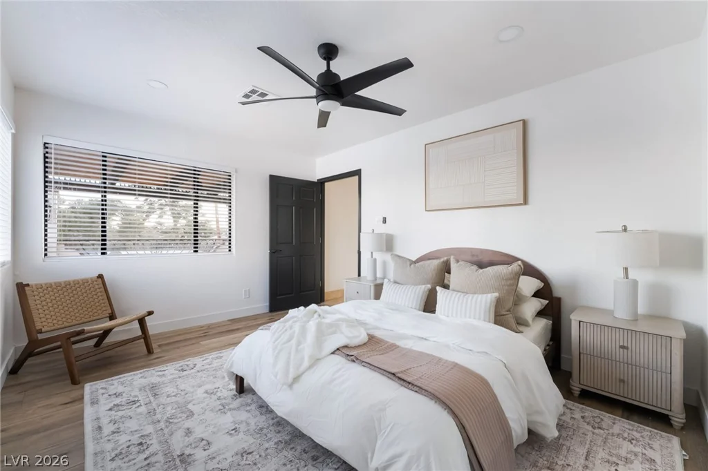 6465 Edna, Las Vegas, NV 89146