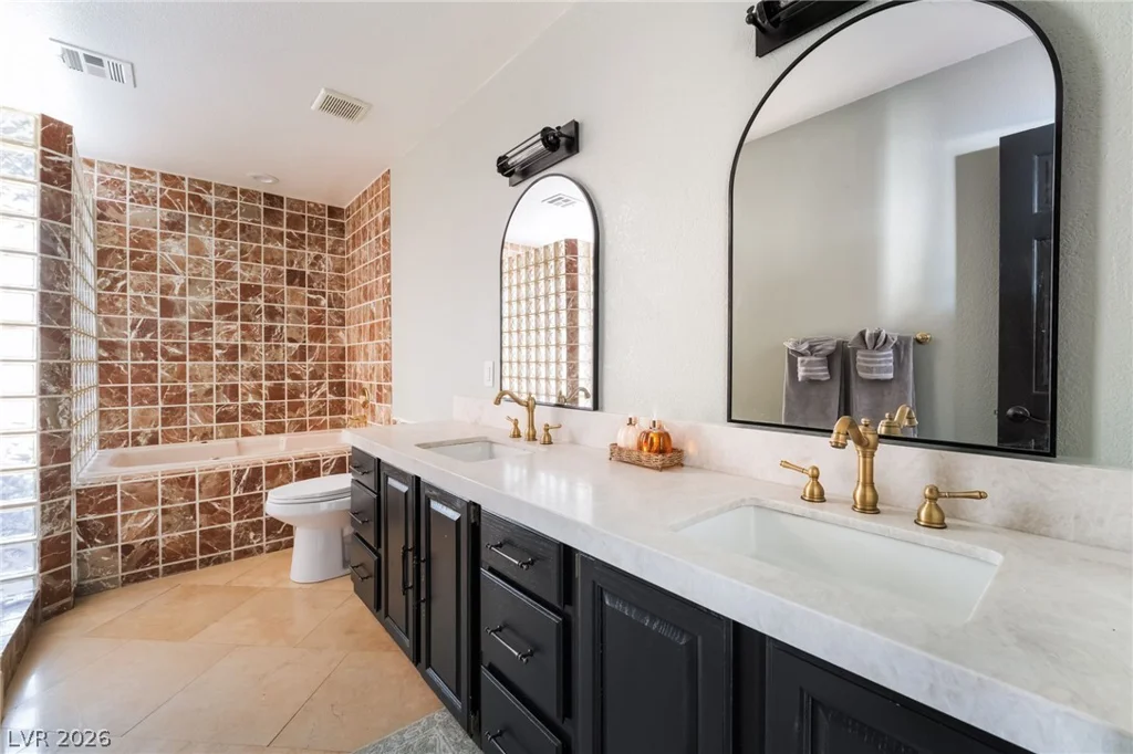 6465 Edna, Las Vegas, NV 89146