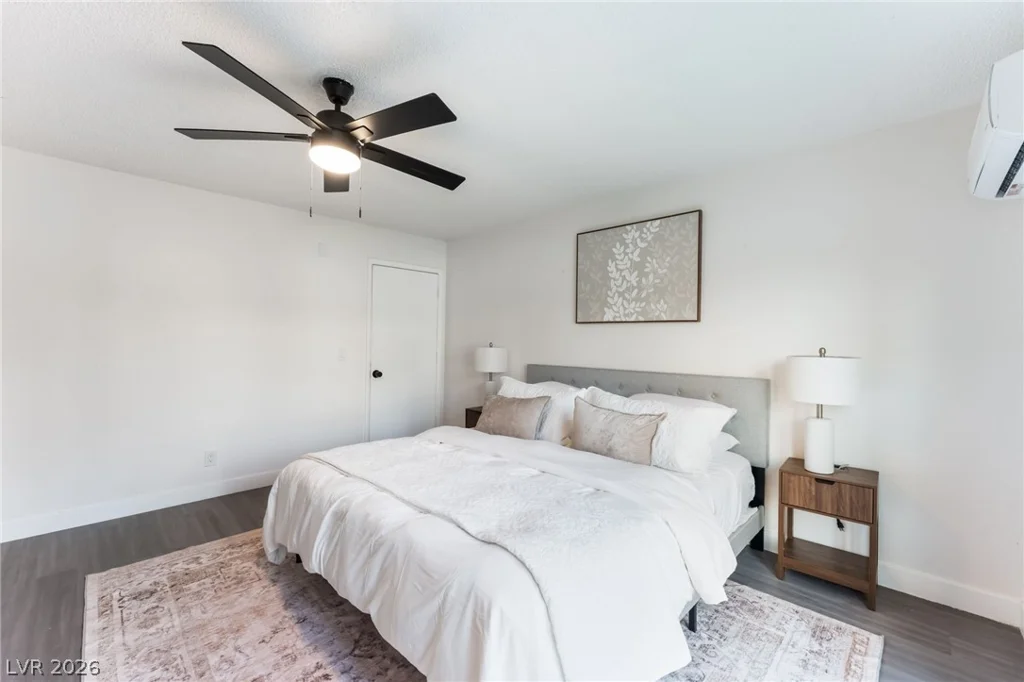 6465 Edna, Las Vegas, NV 89146
