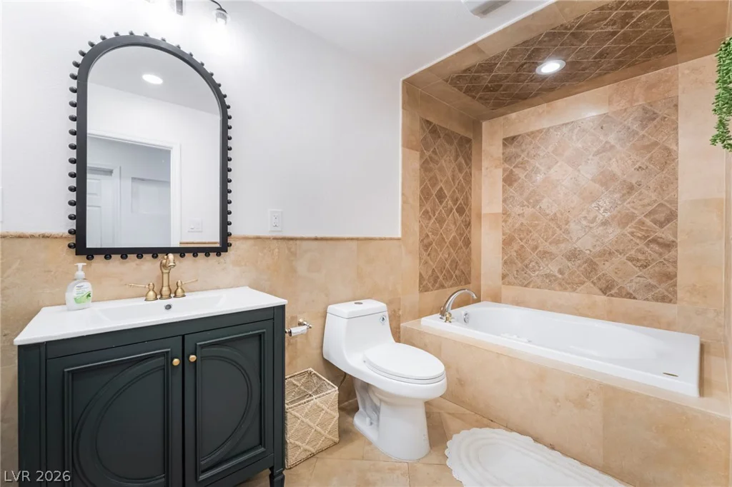 6465 Edna, Las Vegas, NV 89146