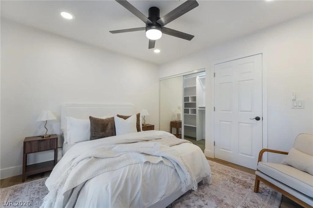 6465 Edna, Las Vegas, NV 89146