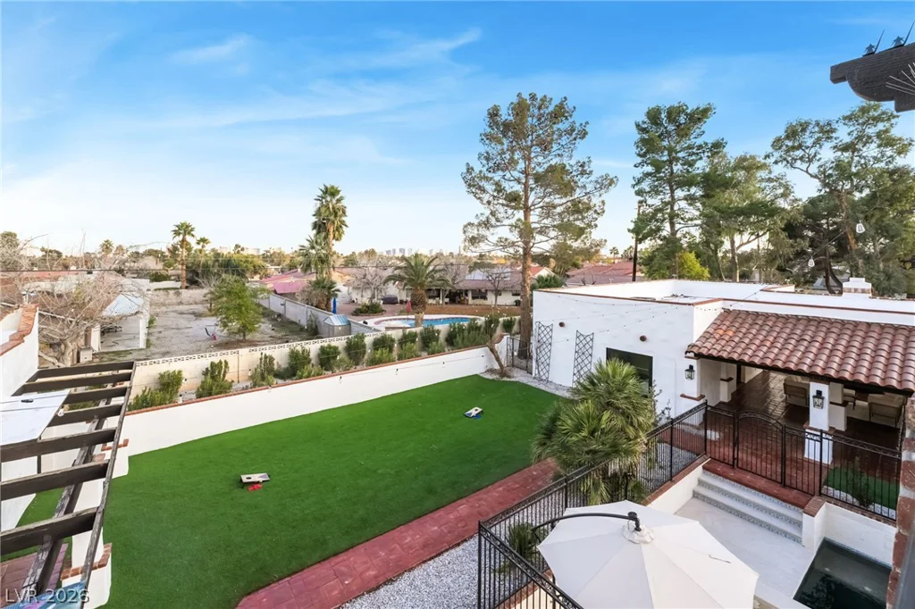 6465 Edna, Las Vegas, NV 89146