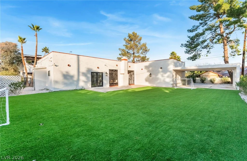 6465 Edna, Las Vegas, NV 89146