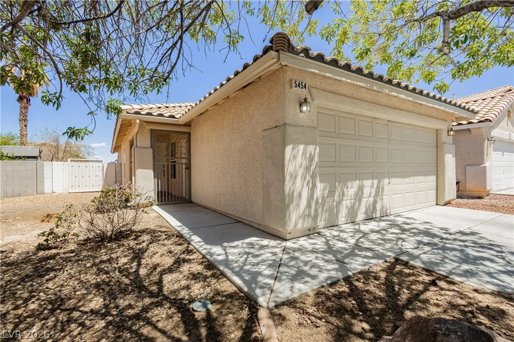 5454 Walcott, Las Vegas, NV 89118