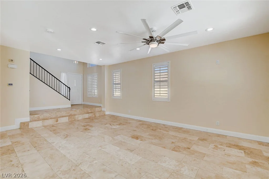 9083 Iron Crow, Las Vegas, NV 89147