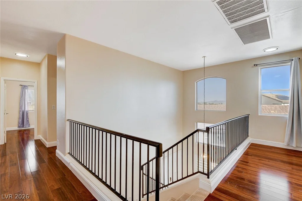 9083 Iron Crow, Las Vegas, NV 89147